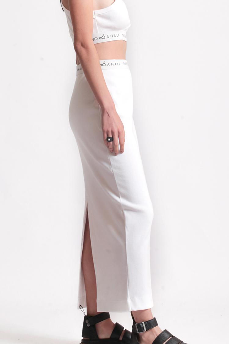 SLIM FIT SKIRT