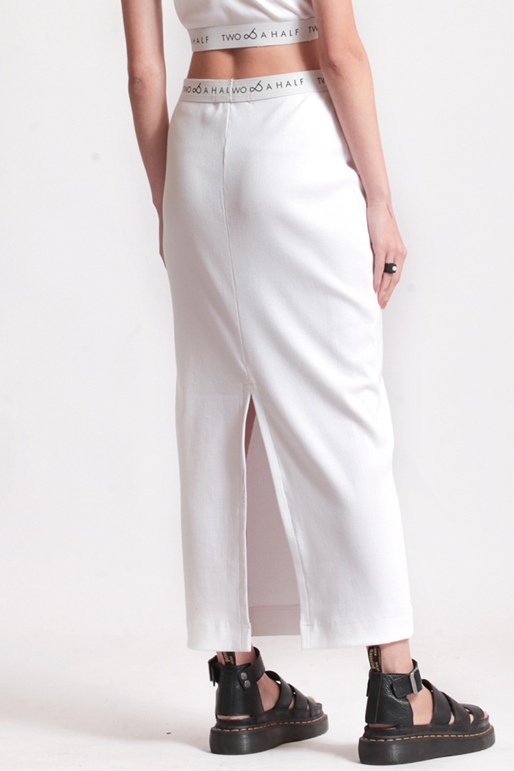 SLIM FIT SKIRT