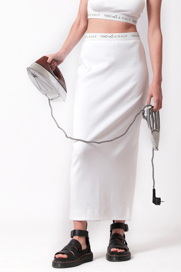 SLIM FIT SKIRT