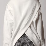 LONG CROSS BACK SWEATSHIRT WHITE