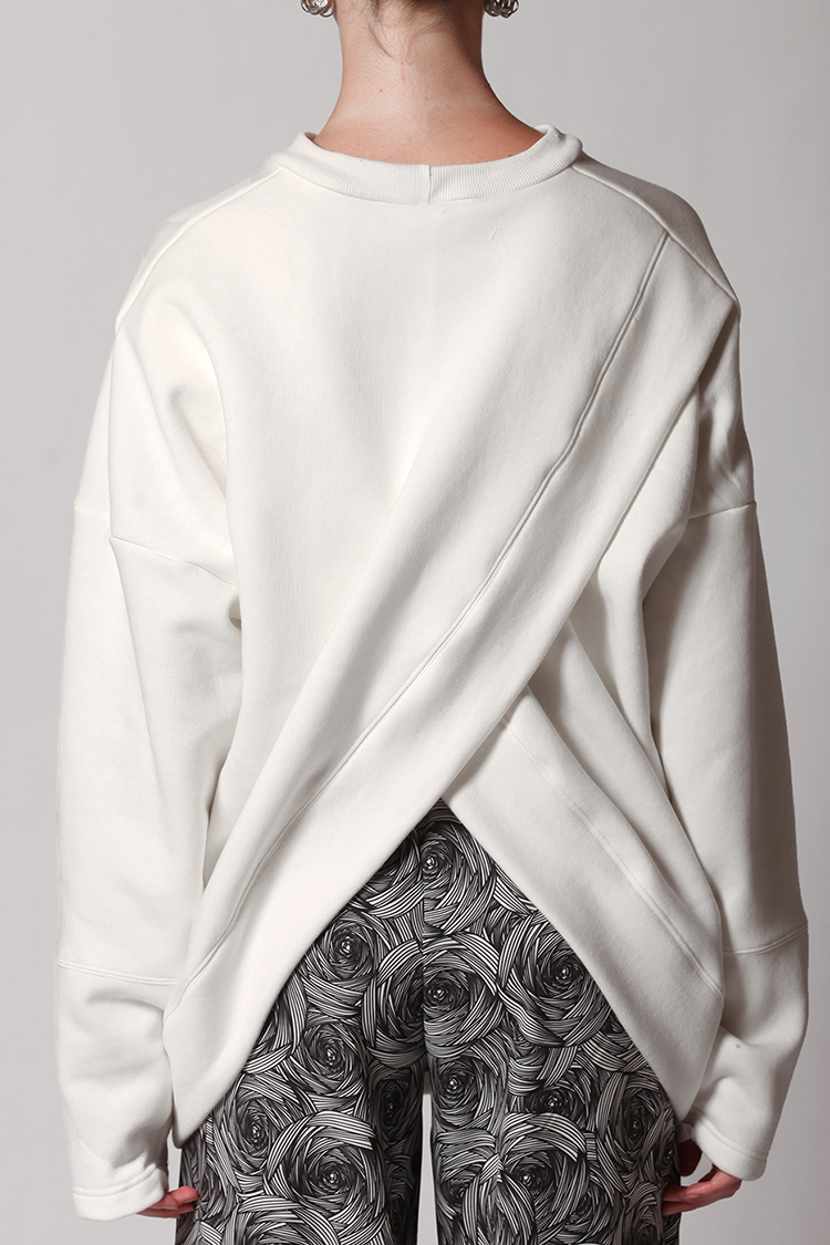 LONG CROSS BACK SWEATSHIRT WHITE