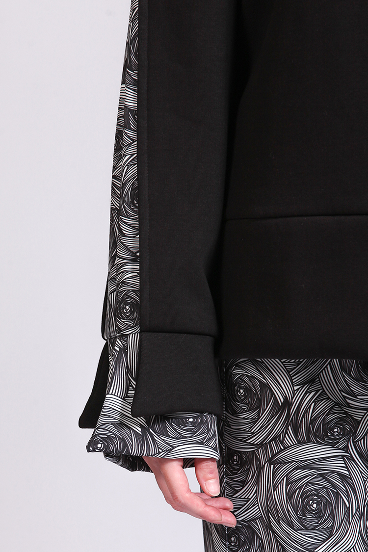 PRINTED SLEEVED SWEATSHIRT