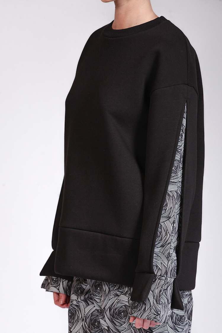 PRINTED SLEEVED SWEATSHIRT