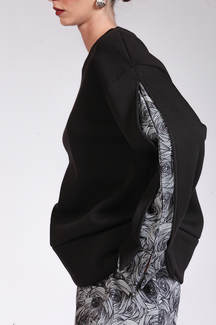 PRINTED SLEEVED SWEATSHIRT