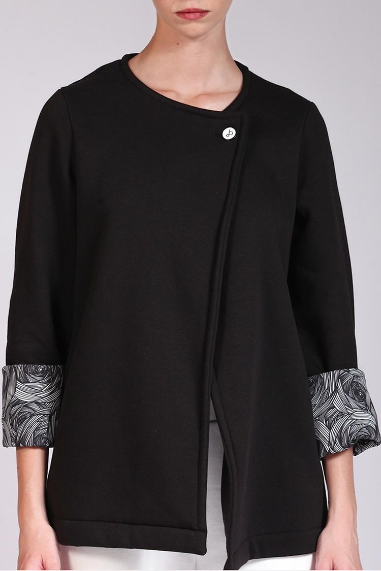 BLAZER WITH DETAIL PRINT SLEEVE