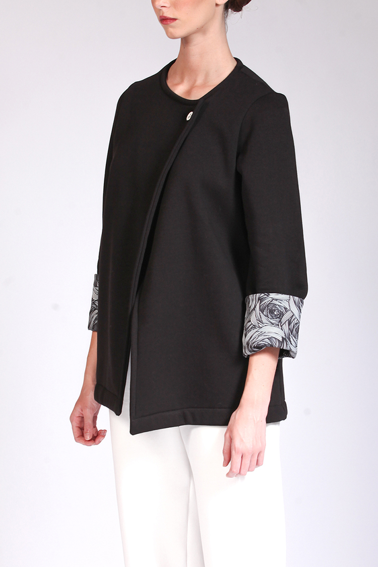 BLAZER WITH DETAIL PRINT SLEEVE