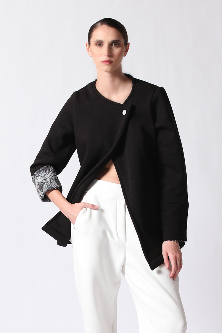 BLAZER WITH DETAIL PRINT SLEEVE