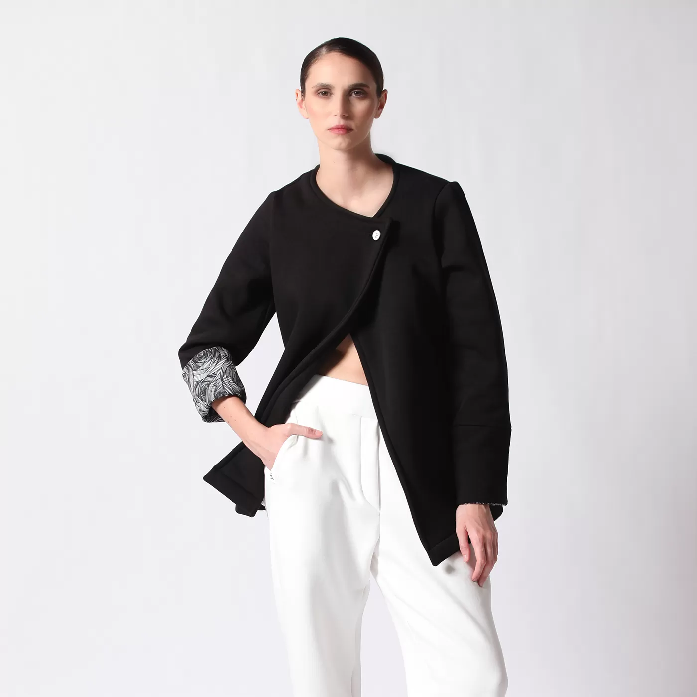BLAZER WITH DETAIL PRINT SLEEVE
