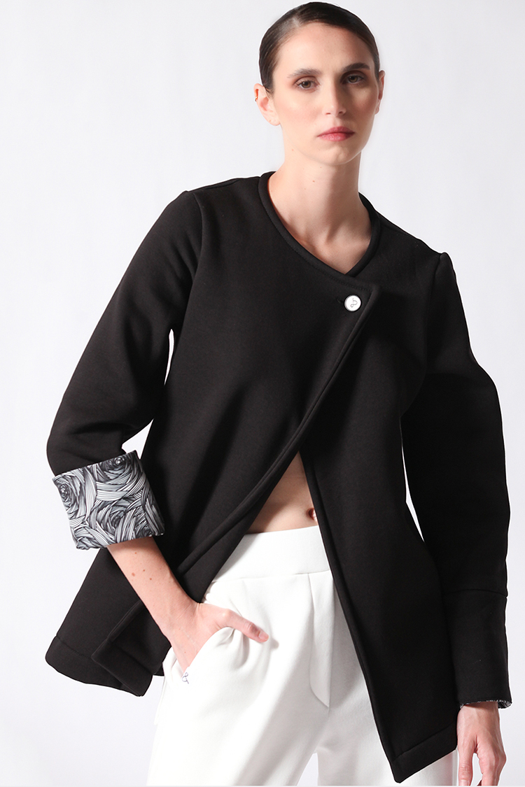 BLAZER WITH DETAIL PRINT SLEEVE