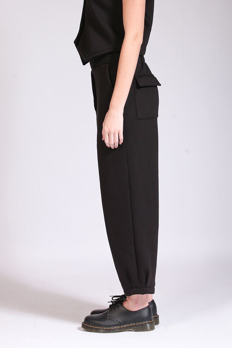 BARREL-LEG TROUSERS BLACK