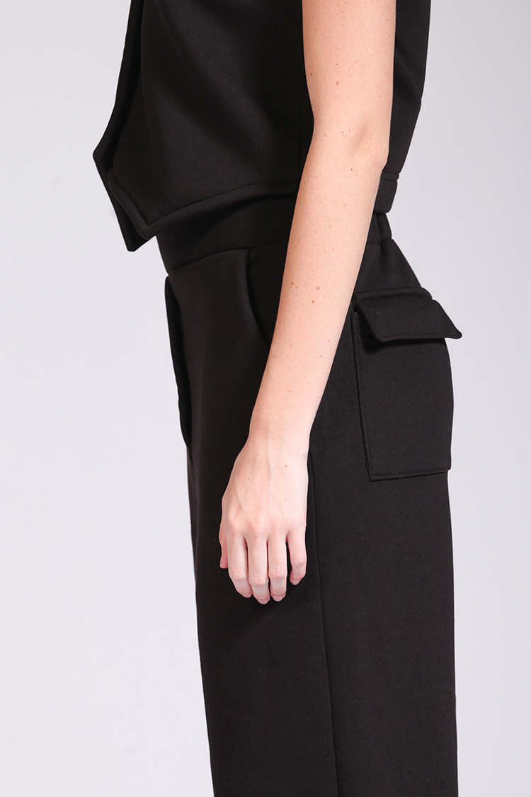 BARREL-LEG TROUSERS BLACK
