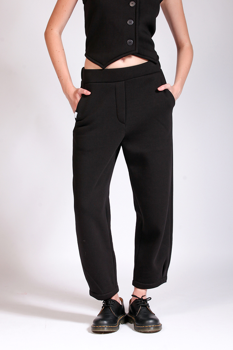 BARREL-LEG TROUSERS BLACK