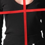 DEEP ROUND NECK TOP BLACK