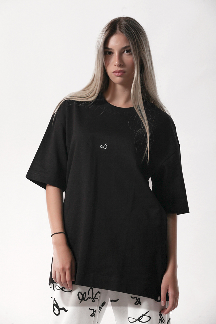 Unisex T-shirt with logo