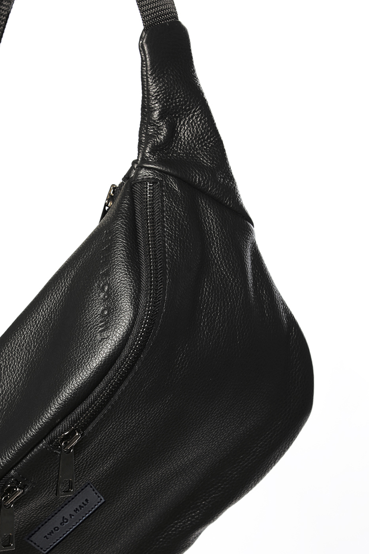 BIG BANANA LEATHER BAG