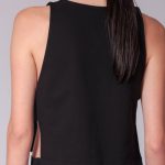 LOOSE SLEEVELESS CROP TOP