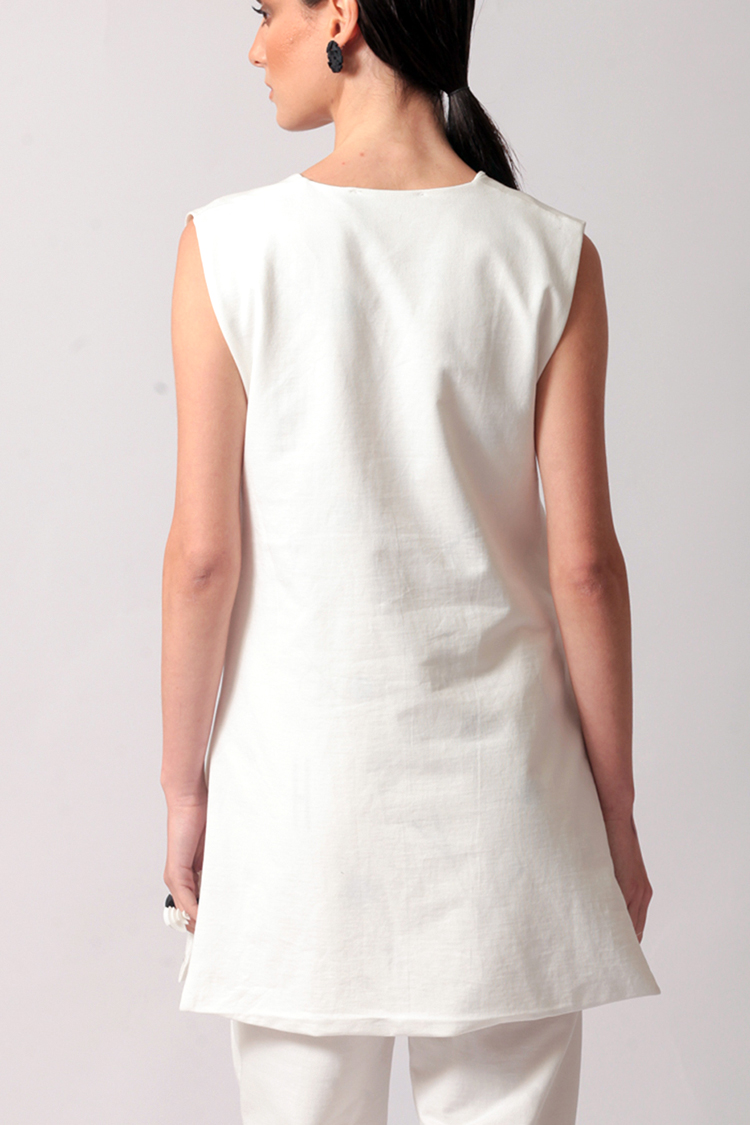 LONG BLOUSE WITH V