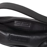 Banana – Black