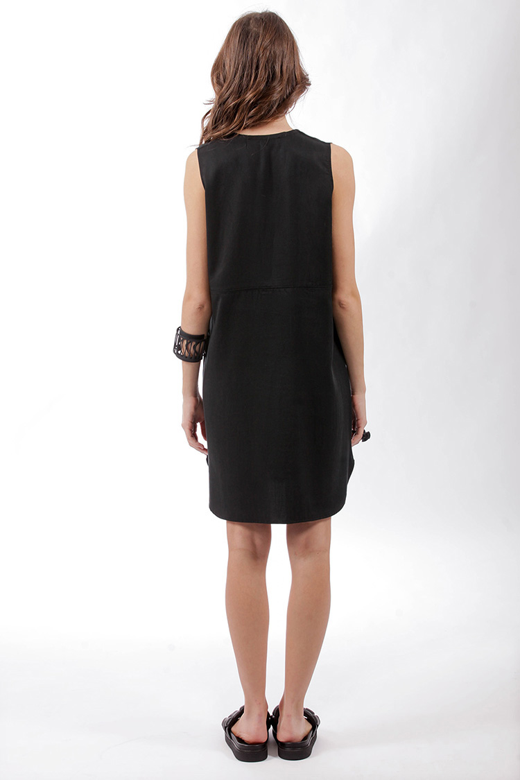 LOW CUT DRESS WITH LOGO