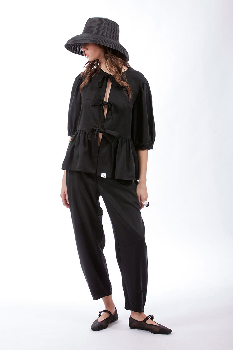 TIE FRONT DETAIL TOP