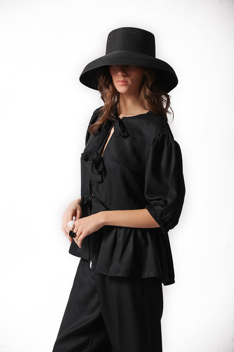 TIE FRONT DETAIL TOP