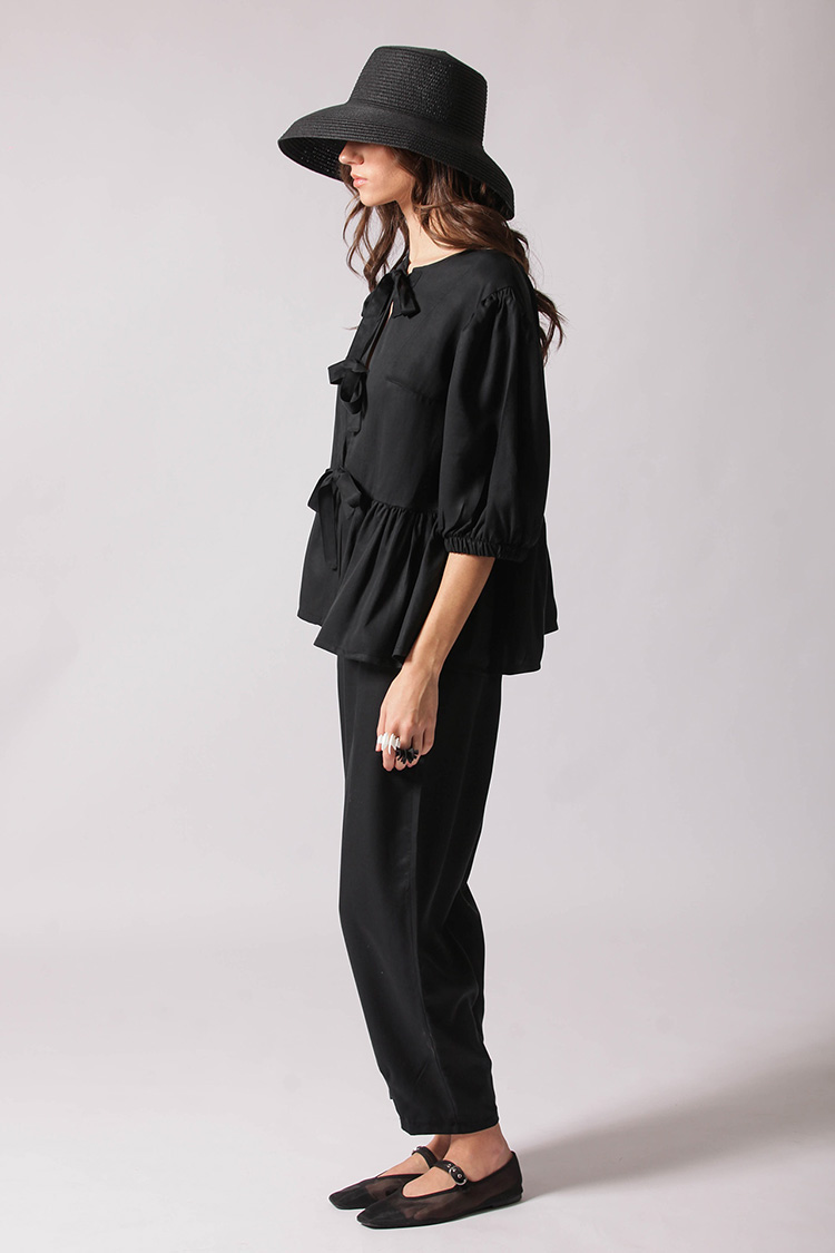 TIE FRONT DETAIL TOP
