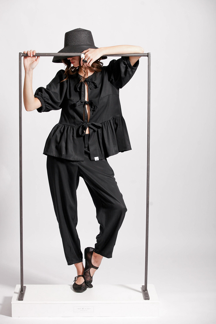 TIE FRONT DETAIL TOP
