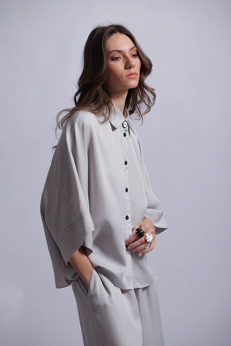 SHORT SLEEVES LOOSE SHIRT