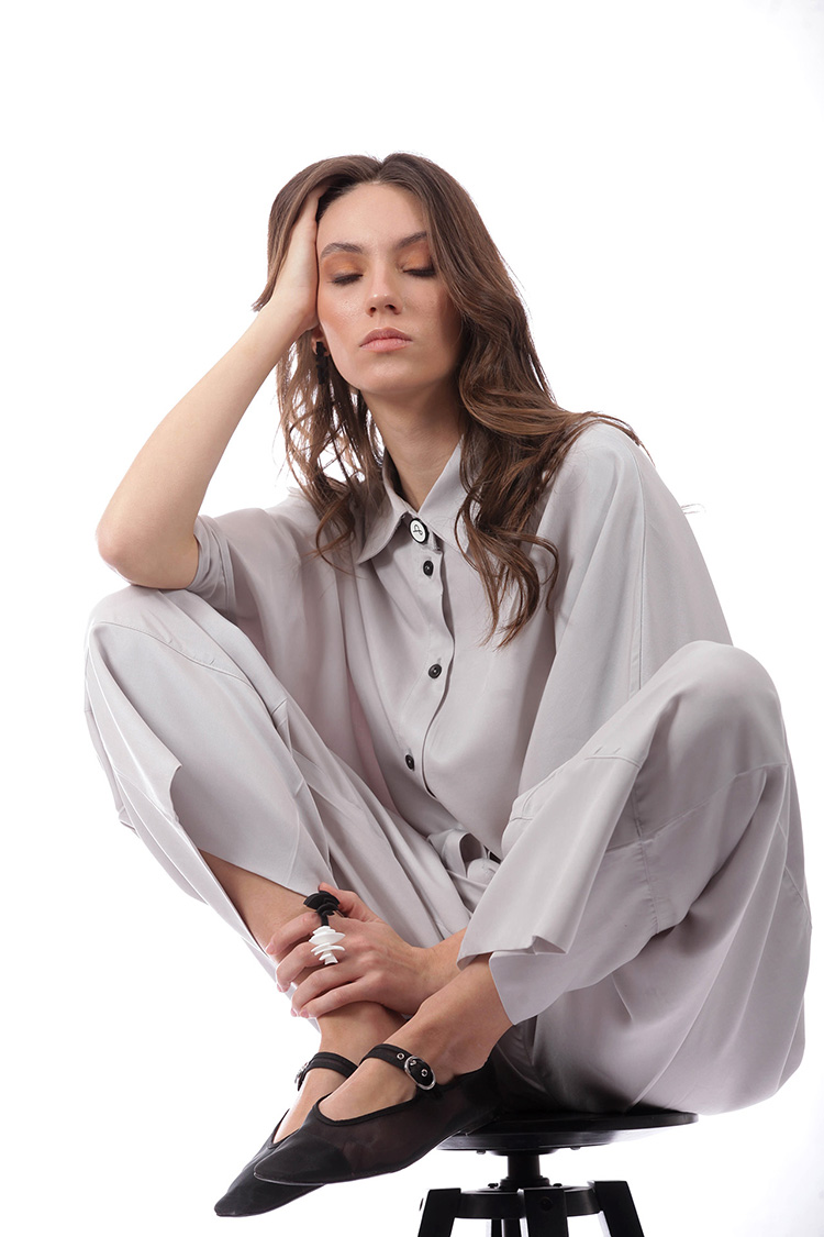 SHORT SLEEVES LOOSE SHIRT