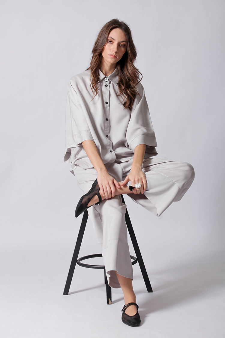 SHORT SLEEVES LOOSE SHIRT