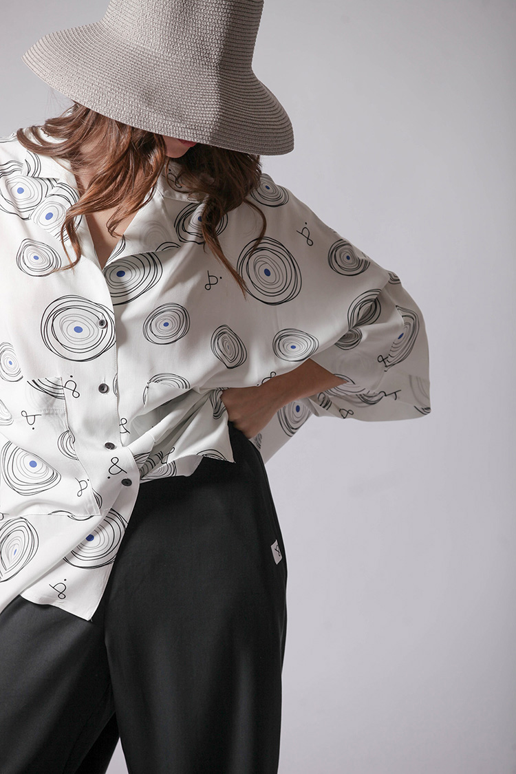 EYE ON FASHION SHIRT WITH POCKETS