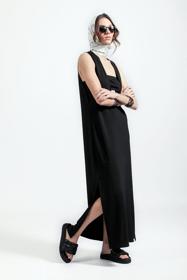SLEEVELESS V-NECK DRESS WITH STRAPLESS TOP
