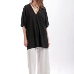 V-NECK LOOSE FIT TOP