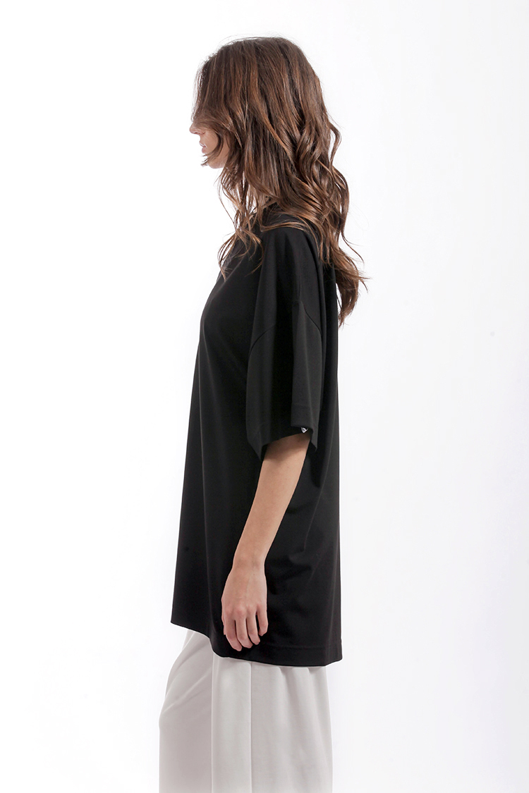V-NECK LOOSE FIT TOP
