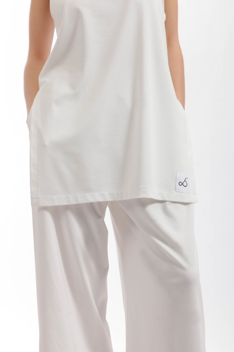 LONG TOP WITH SLITS WHITE