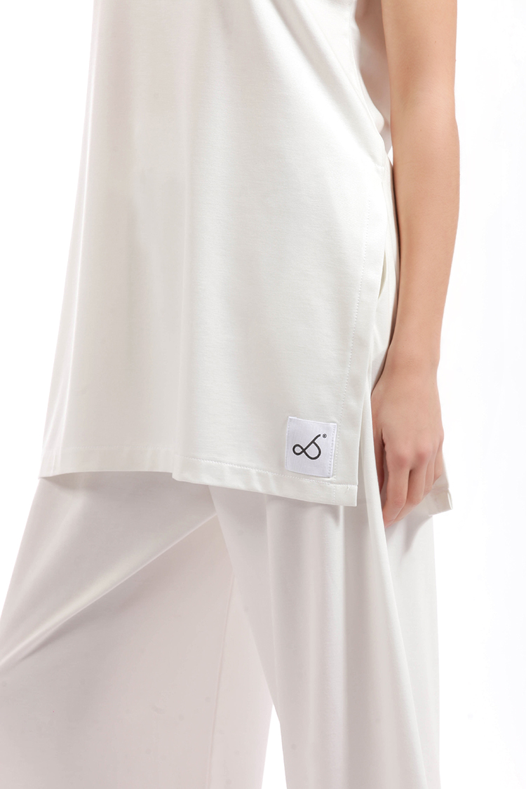 LONG TOP WITH SLITS WHITE