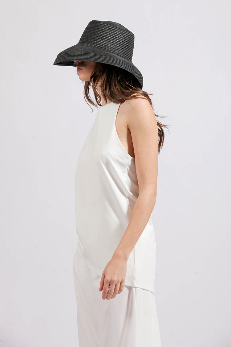 ASYMMETRICAL TOP