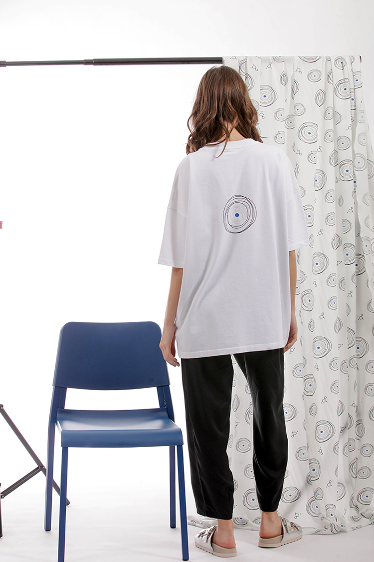 EYE ON FASHION UNISEX T-SHIRT